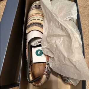 Universal Thread Adeline Striped Slip-On Flat Shoes